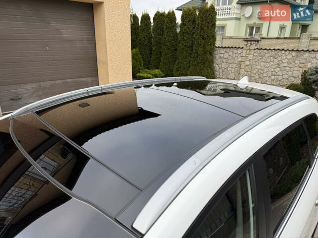 Белый Киа Каренс, объемом двигателя 1.7 л и пробегом 196 тыс. км за 11974 $, фото 18 на Automoto.ua