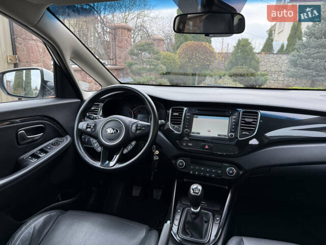 Белый Киа Каренс, объемом двигателя 1.7 л и пробегом 196 тыс. км за 11974 $, фото 67 на Automoto.ua