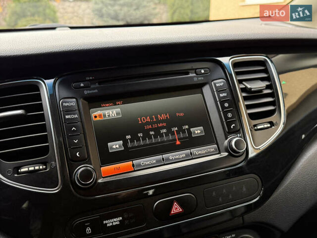 Белый Киа Каренс, объемом двигателя 1.7 л и пробегом 196 тыс. км за 11974 $, фото 33 на Automoto.ua