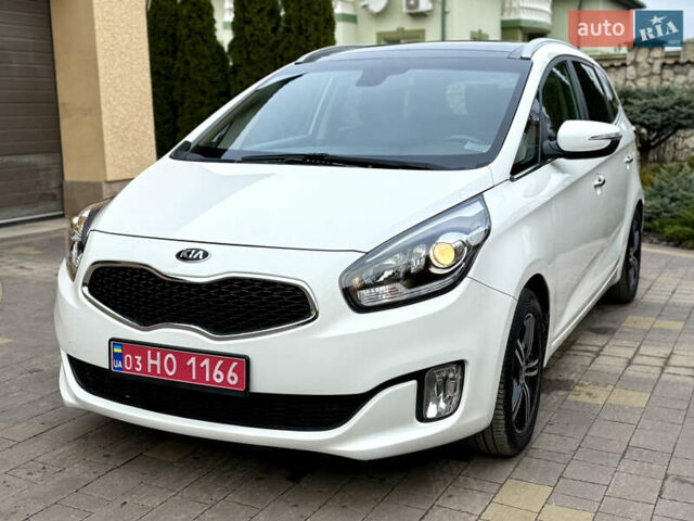 Белый Киа Каренс, объемом двигателя 1.7 л и пробегом 196 тыс. км за 11974 $, фото 14 на Automoto.ua