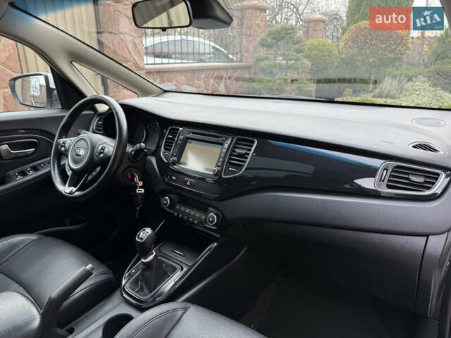 Белый Киа Каренс, объемом двигателя 1.7 л и пробегом 196 тыс. км за 11974 $, фото 72 на Automoto.ua