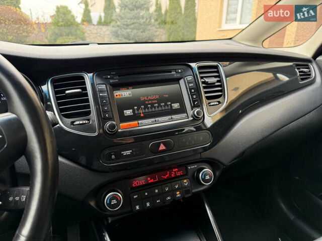 Белый Киа Каренс, объемом двигателя 1.7 л и пробегом 196 тыс. км за 11974 $, фото 31 на Automoto.ua