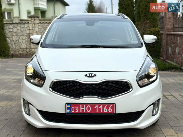 Белый Киа Каренс, объемом двигателя 1.7 л и пробегом 196 тыс. км за 11974 $, фото 13 на Automoto.ua