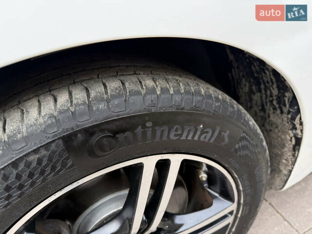 Белый Киа Каренс, объемом двигателя 1.7 л и пробегом 196 тыс. км за 11974 $, фото 76 на Automoto.ua