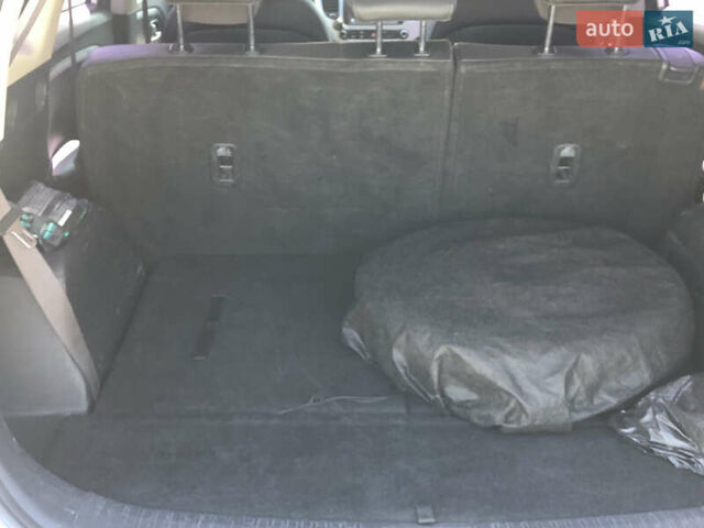 Белый Киа Каренс, объемом двигателя 2 л и пробегом 221 тыс. км за 11800 $, фото 25 на Automoto.ua