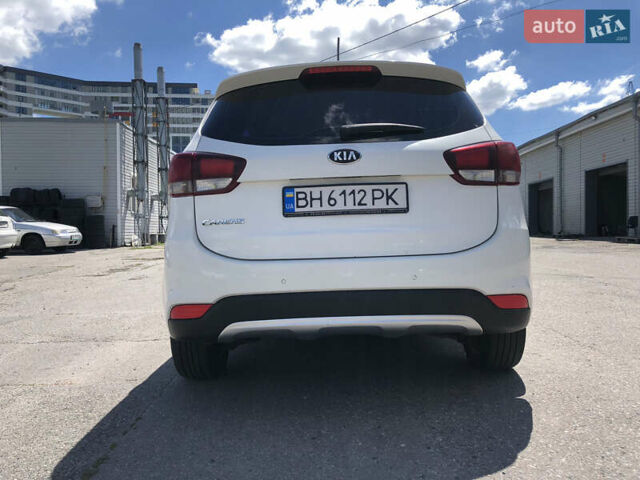 Белый Киа Каренс, объемом двигателя 2 л и пробегом 221 тыс. км за 11800 $, фото 7 на Automoto.ua
