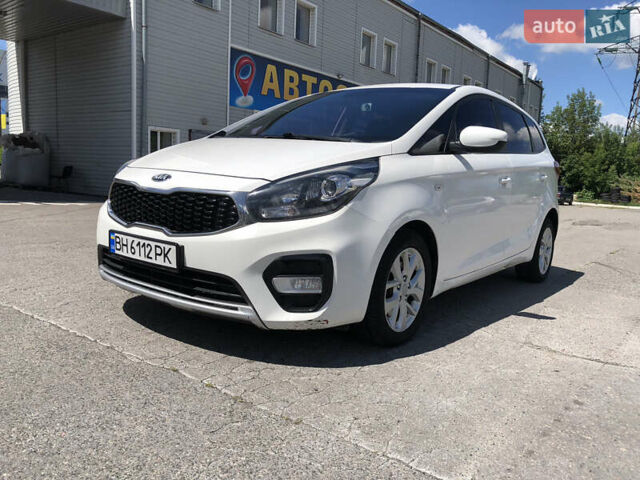 Белый Киа Каренс, объемом двигателя 2 л и пробегом 221 тыс. км за 11800 $, фото 13 на Automoto.ua