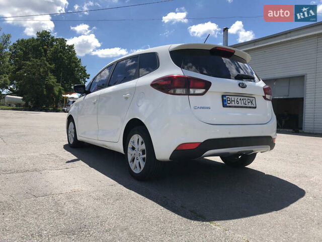 Белый Киа Каренс, объемом двигателя 2 л и пробегом 221 тыс. км за 11800 $, фото 9 на Automoto.ua