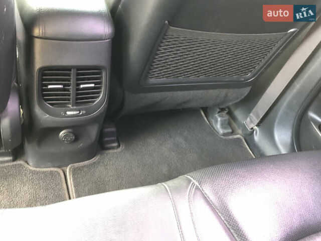 Белый Киа Каренс, объемом двигателя 2 л и пробегом 250 тыс. км за 11000 $, фото 30 на Automoto.ua