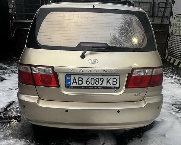 Бежевий Кіа Каренс, об'ємом двигуна 1.79 л та пробігом 292 тис. км за 3900 $, фото 3 на Automoto.ua