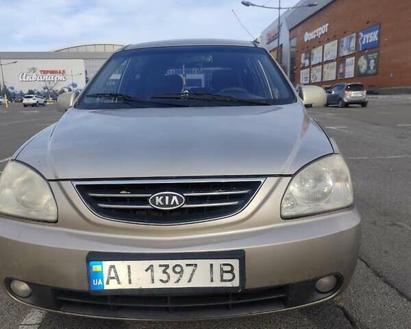 Бежевий Кіа Каренс, об'ємом двигуна 1.8 л та пробігом 327 тис. км за 4000 $, фото 3 на Automoto.ua