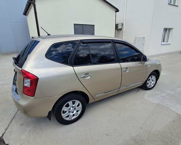 Бежевый Киа Каренс, объемом двигателя 1.99 л и пробегом 170 тыс. км за 6800 $, фото 10 на Automoto.ua