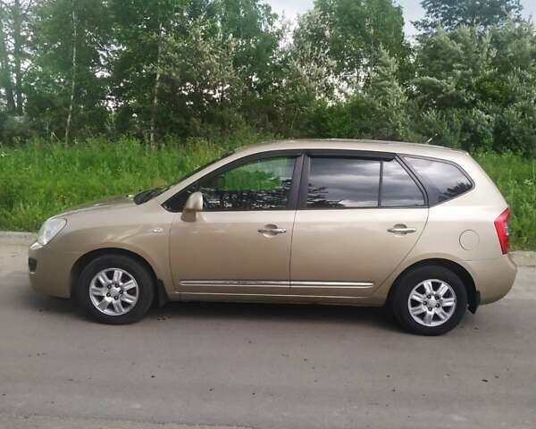Бежевий Кіа Каренс, об'ємом двигуна 2 л та пробігом 320 тис. км за 6500 $, фото 14 на Automoto.ua