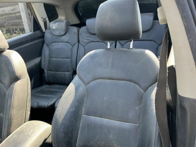 Черный Киа Каренс, объемом двигателя 1.7 л и пробегом 2 тыс. км за 3600 $, фото 5 на Automoto.ua