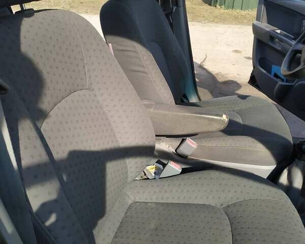 Чорний Кіа Каренс, об'ємом двигуна 1.8 л та пробігом 260 тис. км за 3618 $, фото 14 на Automoto.ua
