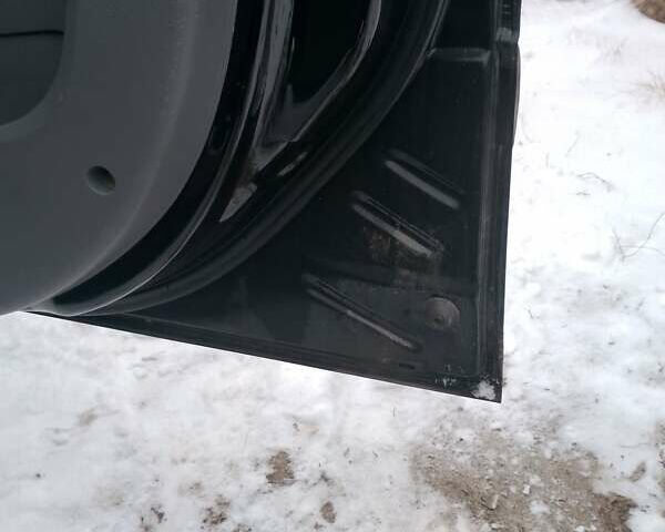 Черный Киа Каренс, объемом двигателя 2 л и пробегом 320 тыс. км за 5830 $, фото 15 на Automoto.ua