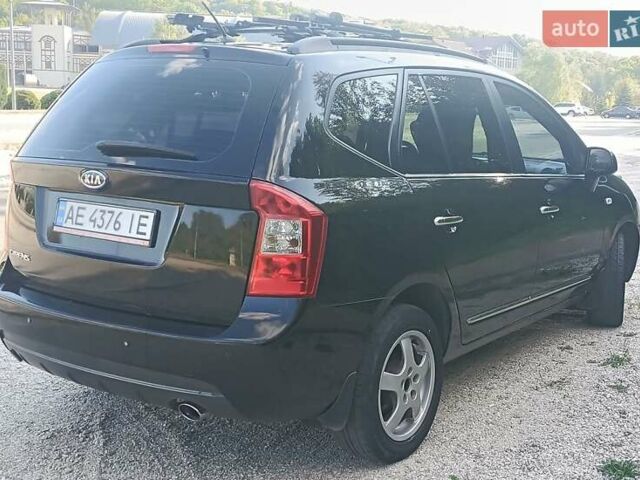 Чорний Кіа Каренс, об'ємом двигуна 2 л та пробігом 265 тис. км за 5800 $, фото 6 на Automoto.ua