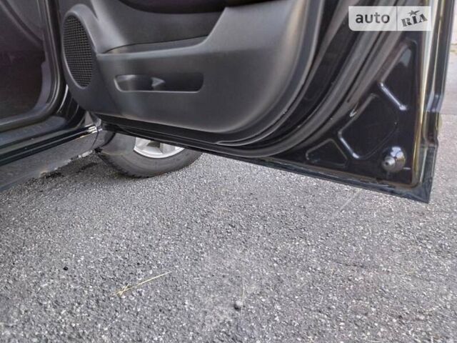 Черный Киа Каренс, объемом двигателя 0 л и пробегом 145 тыс. км за 6999 $, фото 13 на Automoto.ua