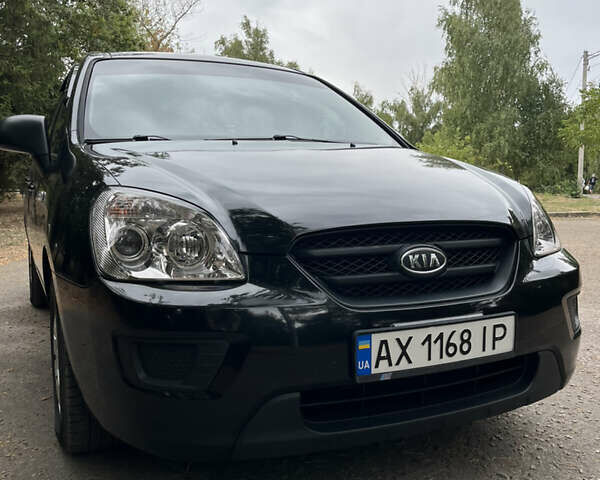Кіа Каренс 2008 у Харкові на Automoto.ua Чорний Кіа Каренс, об'ємом двигуна 2 л та пробігом 207 тис. км за 7000 $, фото 1 на Automoto.ua