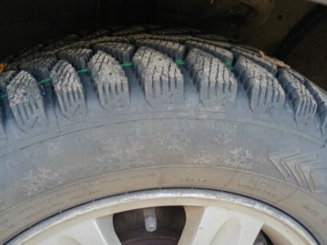 Киа Каренс 2008 в Полтаве на Automoto.ua Черный Киа Каренс, объемом двигателя 2 л и пробегом 241 тыс. км за 6200 $, фото 10 на Automoto.ua