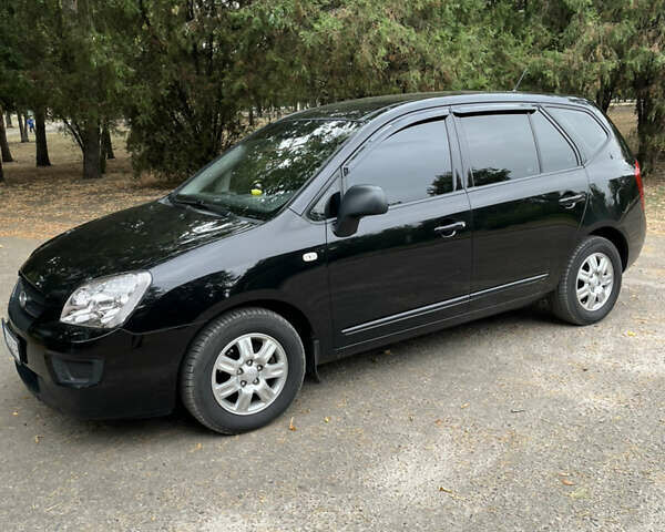 Кіа Каренс 2008 у Харкові на Automoto.ua Чорний Кіа Каренс, об'ємом двигуна 2 л та пробігом 207 тис. км за 7000 $, фото 6 на Automoto.ua
