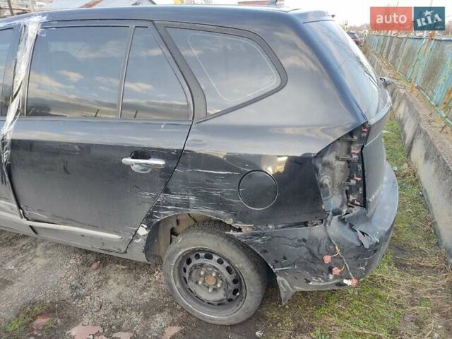 Черный Киа Каренс, объемом двигателя 2 л и пробегом 340 тыс. км за 3000 $, фото 9 на Automoto.ua