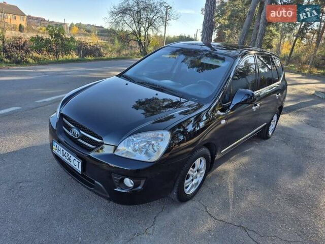 Чорний Кіа Каренс, об'ємом двигуна 2 л та пробігом 88 тис. км за 6450 $, фото 2 на Automoto.ua