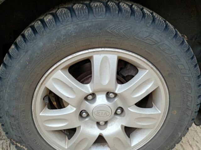 Киа Каренс 2008 в Полтаве на Automoto.ua Черный Киа Каренс, объемом двигателя 2 л и пробегом 241 тыс. км за 6200 $, фото 11 на Automoto.ua