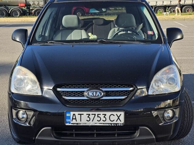 Черный Киа Каренс, объемом двигателя 0 л и пробегом 230 тыс. км за 6900 $, фото 1 на Automoto.ua