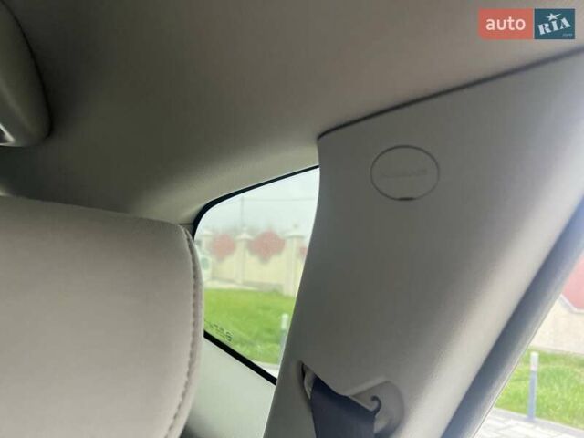 Черный Киа Каренс, объемом двигателя 1.69 л и пробегом 179 тыс. км за 10950 $, фото 84 на Automoto.ua