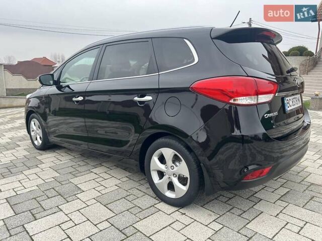 Черный Киа Каренс, объемом двигателя 1.69 л и пробегом 179 тыс. км за 10950 $, фото 39 на Automoto.ua