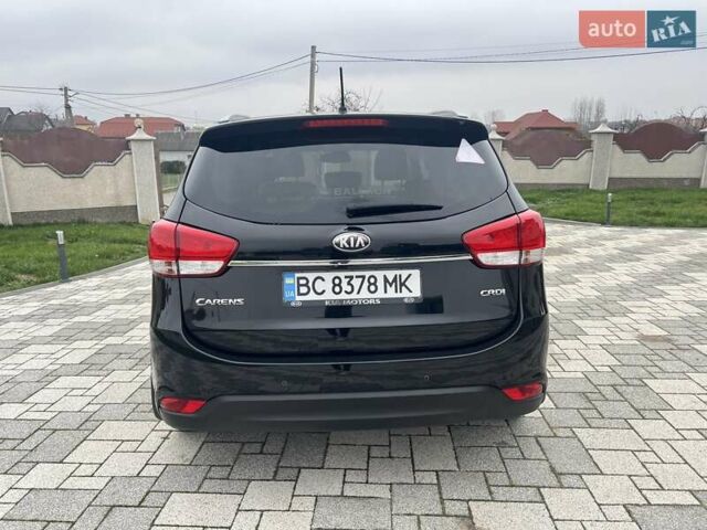 Черный Киа Каренс, объемом двигателя 1.69 л и пробегом 179 тыс. км за 10950 $, фото 35 на Automoto.ua