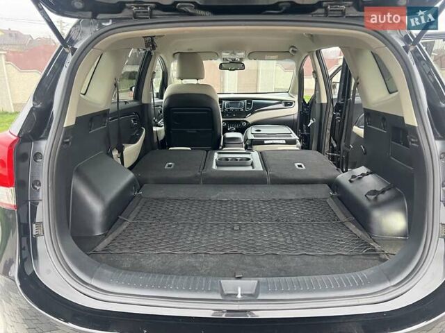 Черный Киа Каренс, объемом двигателя 1.69 л и пробегом 179 тыс. км за 10950 $, фото 147 на Automoto.ua