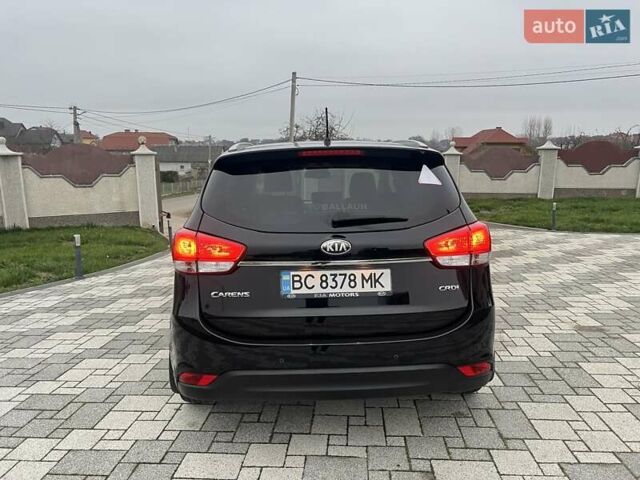 Черный Киа Каренс, объемом двигателя 1.69 л и пробегом 179 тыс. км за 10950 $, фото 17 на Automoto.ua