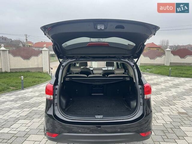 Черный Киа Каренс, объемом двигателя 1.69 л и пробегом 179 тыс. км за 10950 $, фото 123 на Automoto.ua