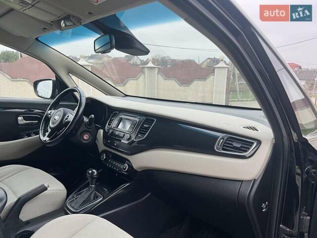 Черный Киа Каренс, объемом двигателя 1.69 л и пробегом 179 тыс. км за 10950 $, фото 93 на Automoto.ua