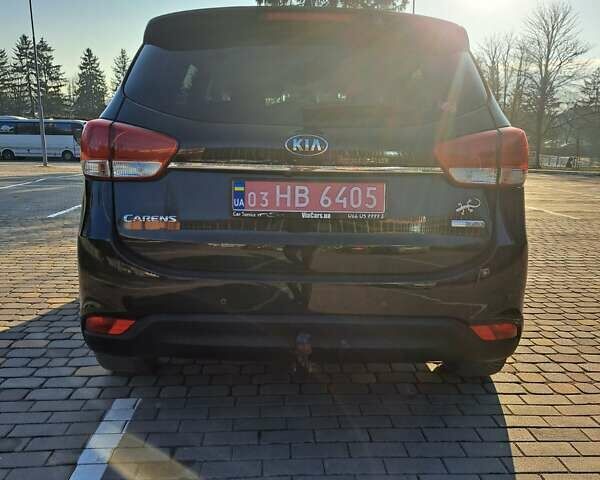 Черный Киа Каренс, объемом двигателя 1.69 л и пробегом 220 тыс. км за 12800 $, фото 15 на Automoto.ua