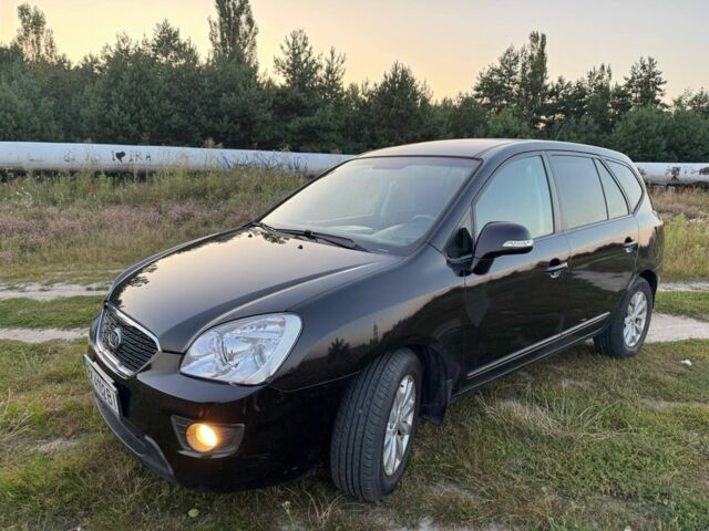 Черный Киа Каренс, объемом двигателя 2 л и пробегом 142 тыс. км за 8700 $, фото 1 на Automoto.ua