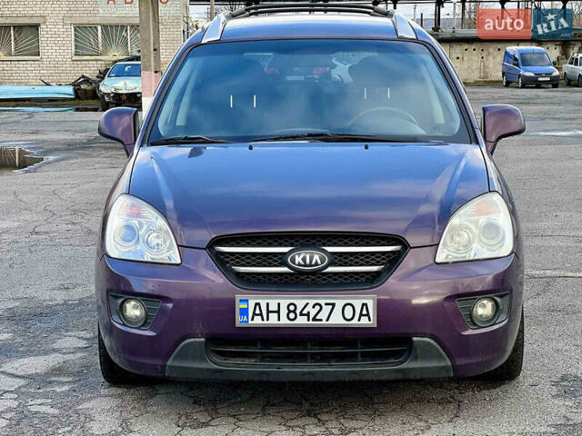 Фиолетовый Киа Каренс, объемом двигателя 2 л и пробегом 180 тыс. км за 6400 $, фото 4 на Automoto.ua