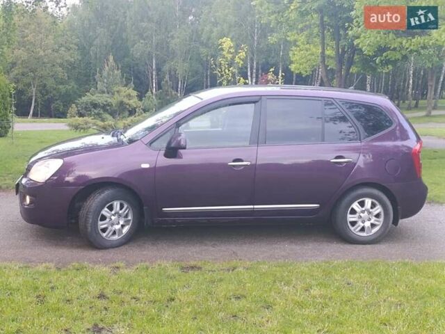 Фиолетовый Киа Каренс, объемом двигателя 2 л и пробегом 209 тыс. км за 7500 $, фото 10 на Automoto.ua