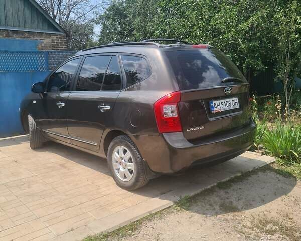Киа Каренс 2008 в Краматорске на Automoto.ua Коричневый Киа Каренс, объемом двигателя 2 л и пробегом 190 тыс. км за 6500 $, фото 1 на Automoto.ua