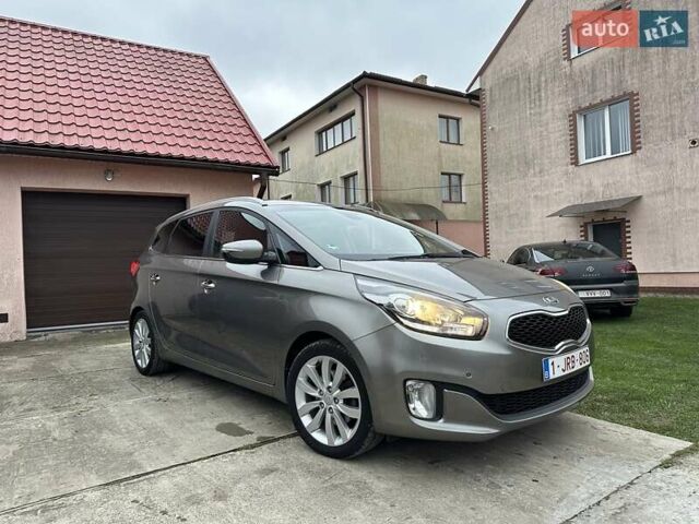 Коричневый Киа Каренс, объемом двигателя 1.7 л и пробегом 202 тыс. км за 10950 $, фото 3 на Automoto.ua