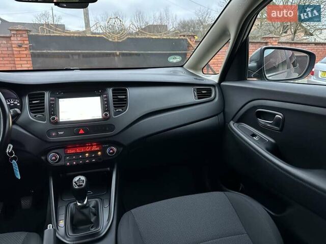 Коричневый Киа Каренс, объемом двигателя 1.7 л и пробегом 202 тыс. км за 10950 $, фото 38 на Automoto.ua