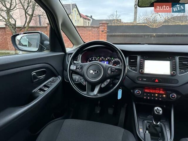 Коричневый Киа Каренс, объемом двигателя 1.7 л и пробегом 202 тыс. км за 10950 $, фото 39 на Automoto.ua