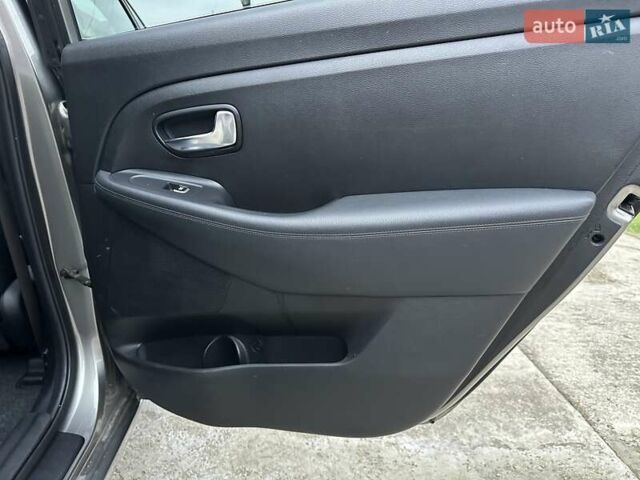 Коричневый Киа Каренс, объемом двигателя 1.7 л и пробегом 202 тыс. км за 10950 $, фото 42 на Automoto.ua