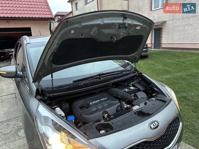 Коричневый Киа Каренс, объемом двигателя 1.7 л и пробегом 202 тыс. км за 10950 $, фото 45 на Automoto.ua