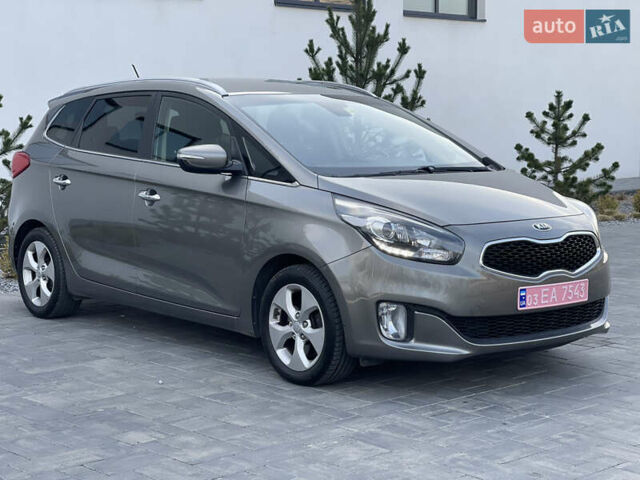 Коричневий Кіа Каренс, об'ємом двигуна 1.7 л та пробігом 156 тис. км за 10400 $, фото 4 на Automoto.ua
