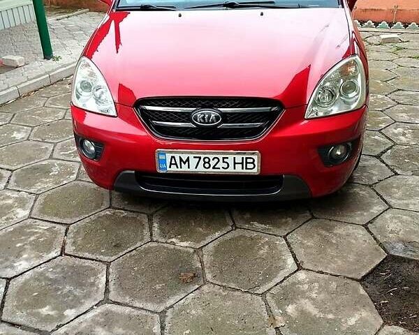 Червоний Кіа Каренс, об'ємом двигуна 2 л та пробігом 260 тис. км за 5800 $, фото 17 на Automoto.ua