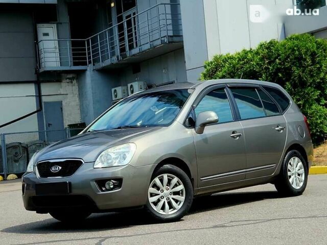 Киа Каренс 2010 в Киеве на Automoto.ua Киа Каренс, объемом двигателя 2 л и пробегом 230 тыс. км за 8200 $, фото 2 на Automoto.ua