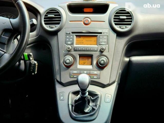 Киа Каренс 2010 в Киеве на Automoto.ua Киа Каренс, объемом двигателя 2 л и пробегом 230 тыс. км за 8200 $, фото 28 на Automoto.ua